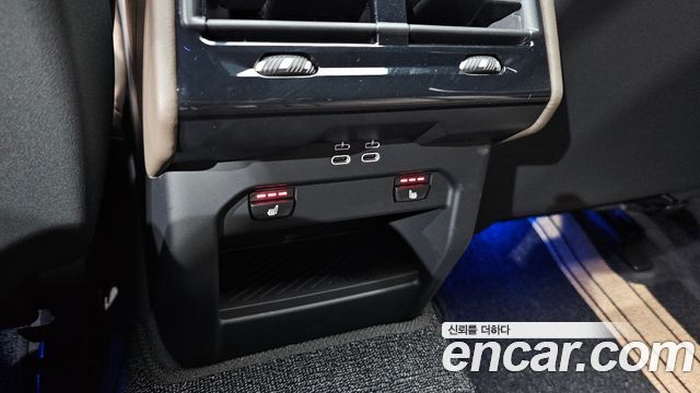 BMW 5-Series 2026 — photo 25