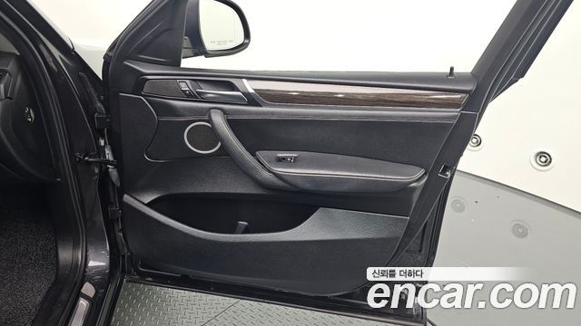 BMW X4 2015 — photo 14
