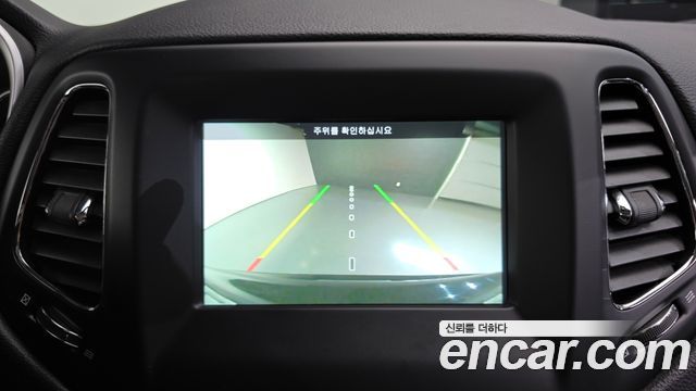 Jeep Compass 2019 — photo 21