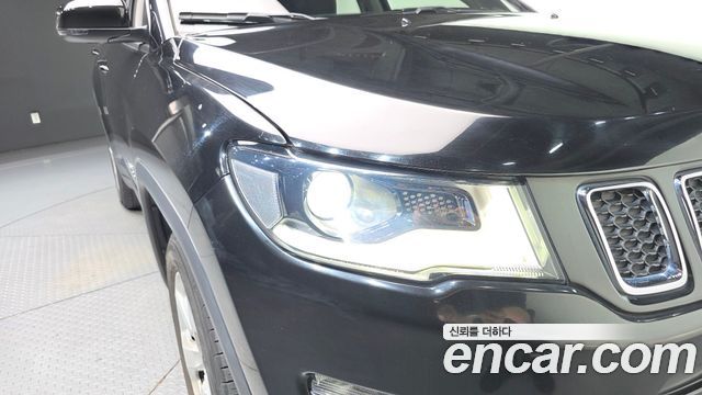 Jeep Compass 2019 — photo 8