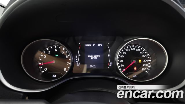Jeep Compass 2019 — photo 32