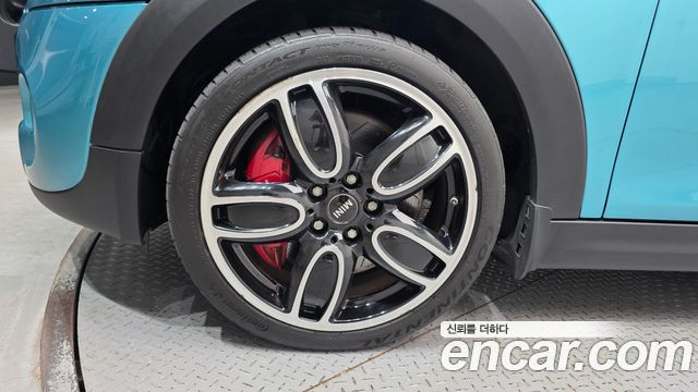 Mini Cooper Convertible 2016 — photo 5