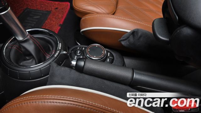 Mini Cooper Convertible 2016 — photo 20