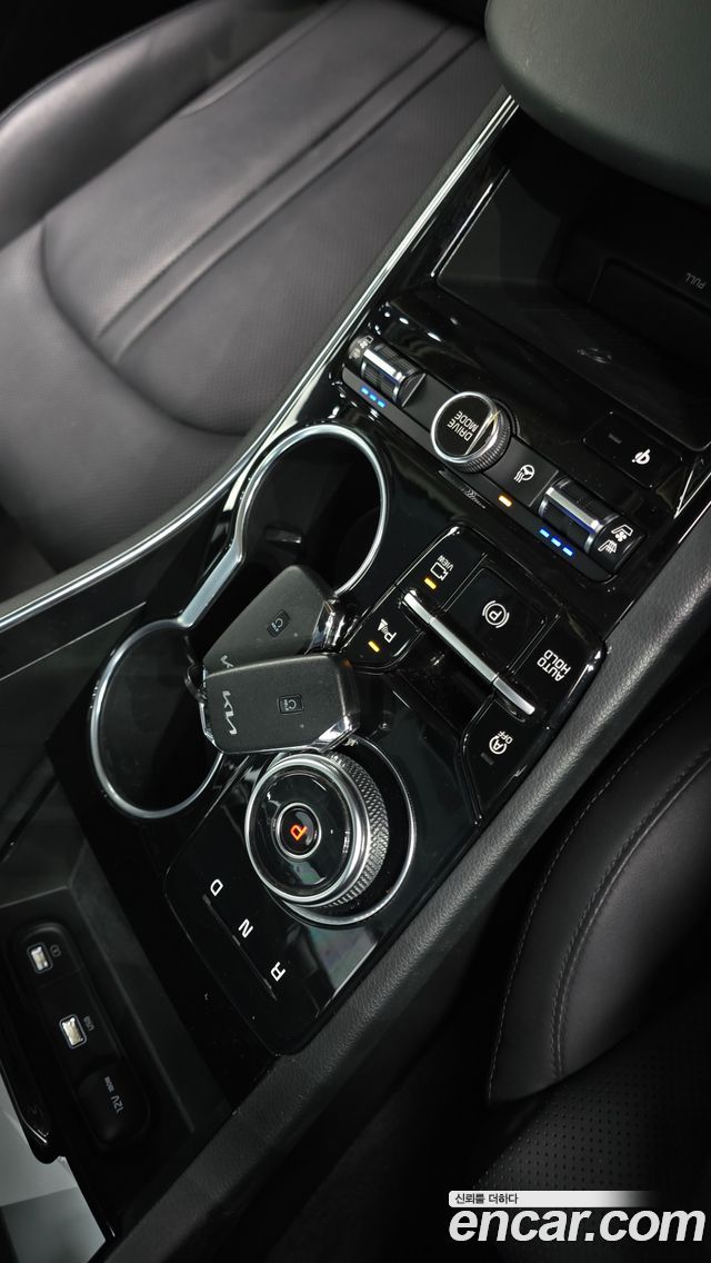 Kia K5 2023 — photo 12