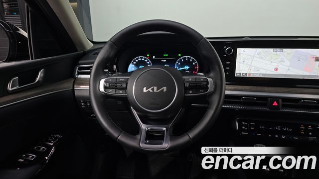 Kia K5 2023 — photo 18