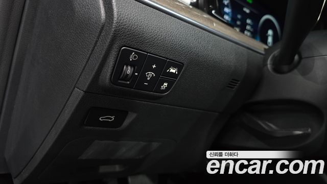 Kia K5 2023 — photo 23