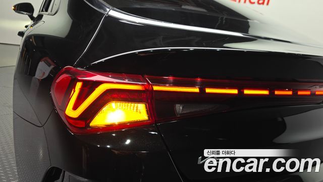 Kia K5 2023 — photo 9