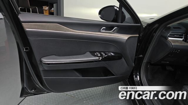 Kia K5 2023 — photo 14