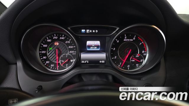 Mercedes-Benz GLA-Class 2018 — photo 11