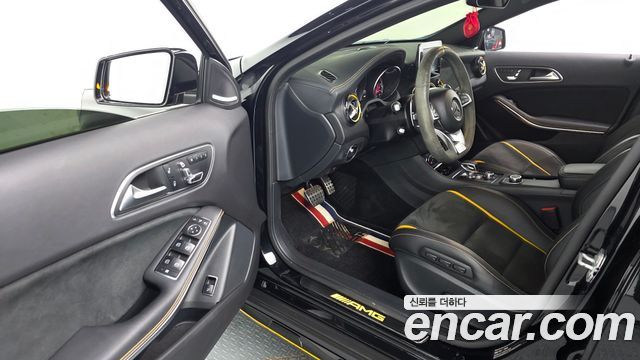 Mercedes-Benz GLA-Class 2018 — photo 13