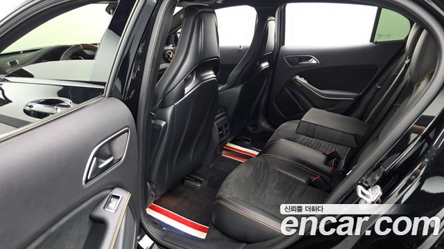 Mercedes-Benz GLA-Class 2018 — photo 18