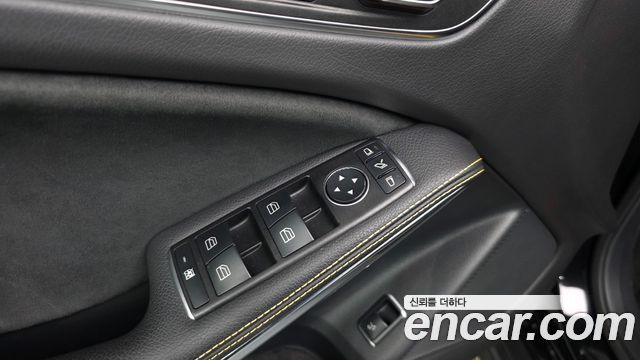 Mercedes-Benz GLA-Class 2018 — photo 35