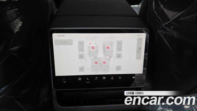 Tesla Model Y 2026 — photo 28