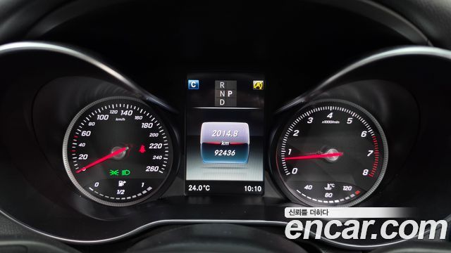 Mercedes-Benz C-Class 2018 — photo 11