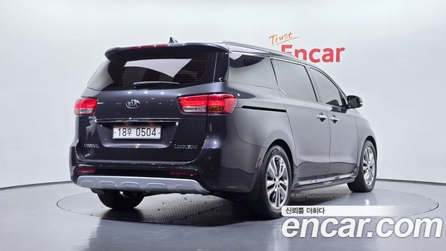 Kia Canival 2016 — photo 2