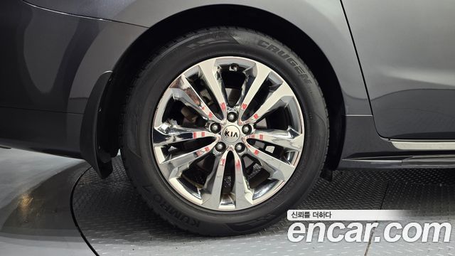 Kia Canival 2016 — photo 5