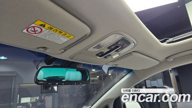 Kia Canival 2016 — photo 20