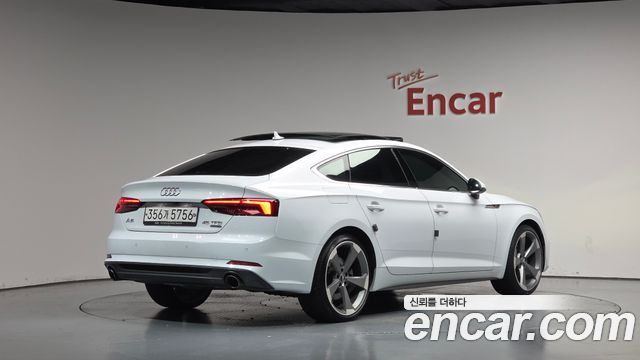 Audi A5 2019 — photo 2