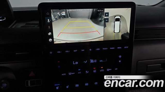 Hyundai Staria 2025 — photo 21