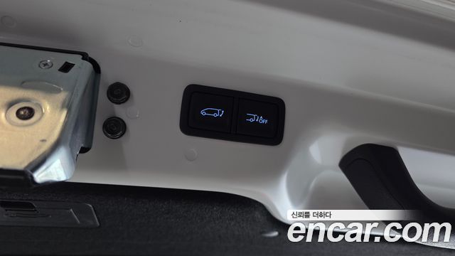 Hyundai Staria 2025 — photo 26