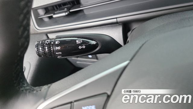 Hyundai Staria 2025 — photo 29