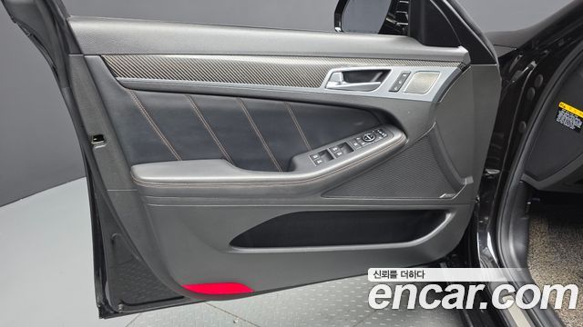 Genesis G80 2018 — photo 14