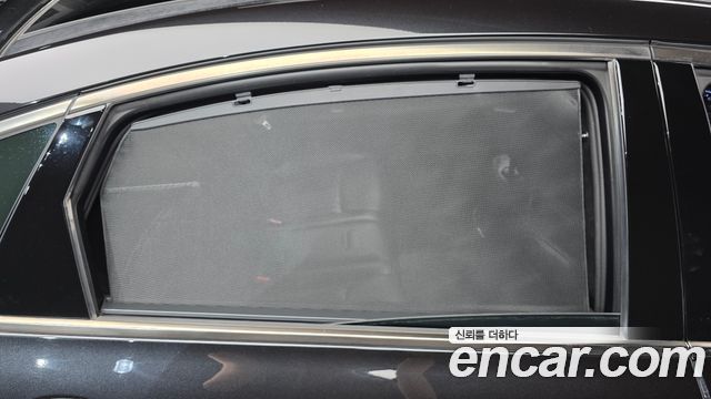 Genesis G80 2018 — photo 34