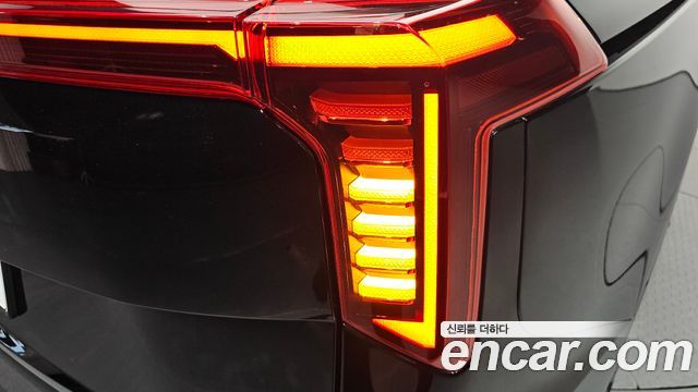 Kia Canival 2025 — photo 9