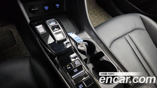 Hyundai Sonata 2021 — photo 9