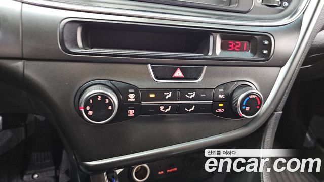 Kia K5 2014 — photo 17