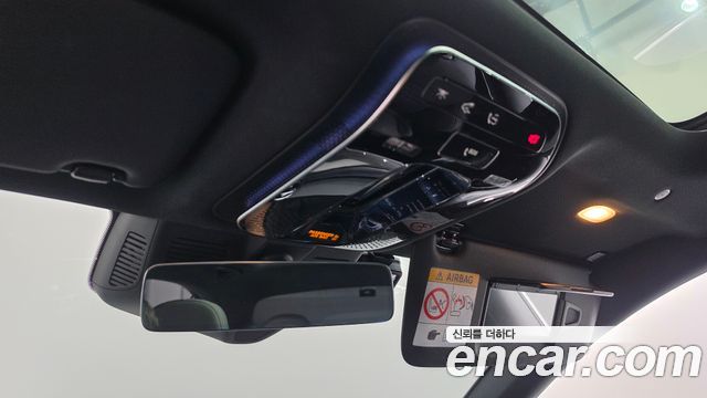Mercedes-Benz C-Class 2022 — photo 18