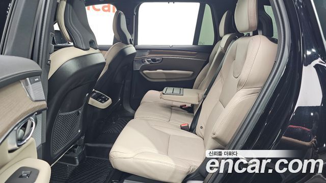 Volvo XC90 2026 — photo 17