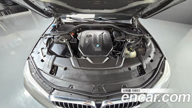 BMW 7-Series 2016 — photo 6