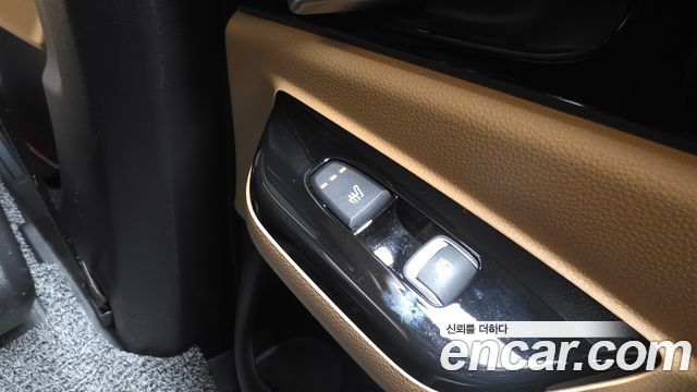 Kia Canival 2023 — photo 19