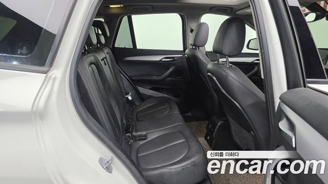 BMW X1 2018 — photo 12