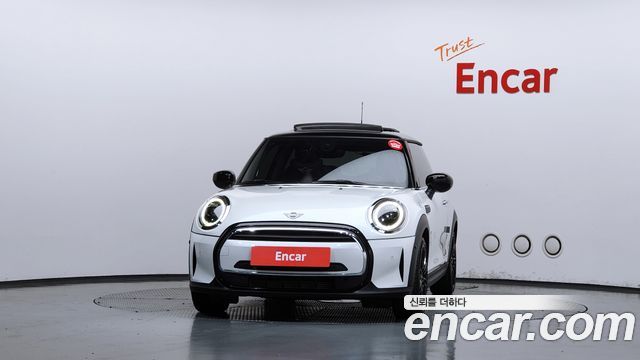 Mini Cooper 2024 — photo 3