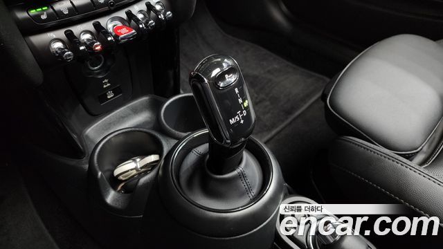Mini Cooper 2024 — photo 12