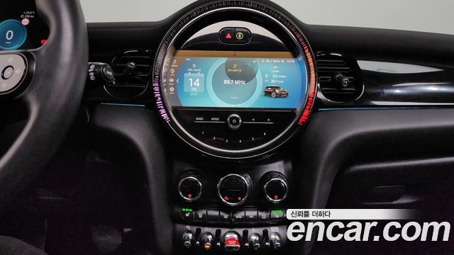 Mini Cooper 2024 — photo 19