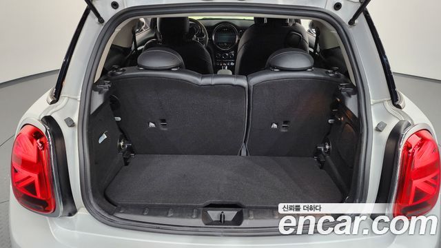 Mini Cooper 2024 — photo 26