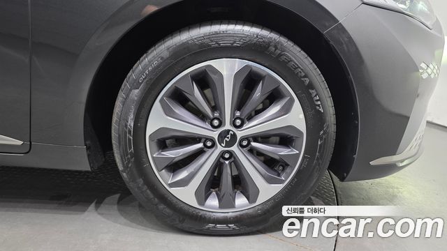 Kia K8 2022 — photo 7