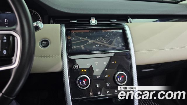 Land Rover Discovery Sport 2021 — photo 18