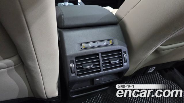 Land Rover Discovery Sport 2021 — photo 28