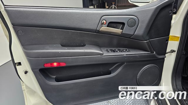 KG Mobility KORANDO 2015 — photo 14