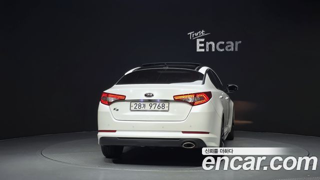 Kia K5 2011 — photo 4