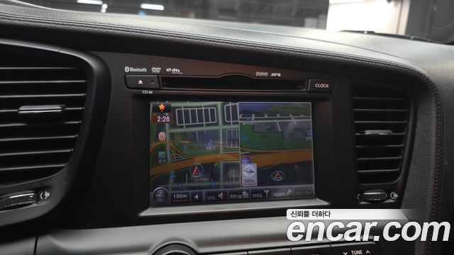Kia K5 2011 — photo 14