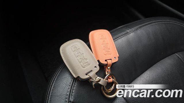 Kia K5 2011 — photo 17