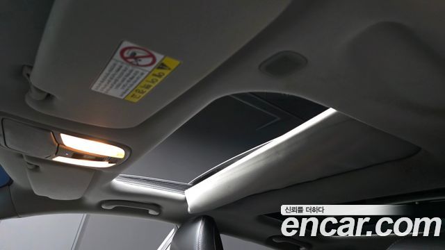 Kia K5 2011 — photo 18