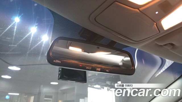 Kia K5 2011 — photo 19