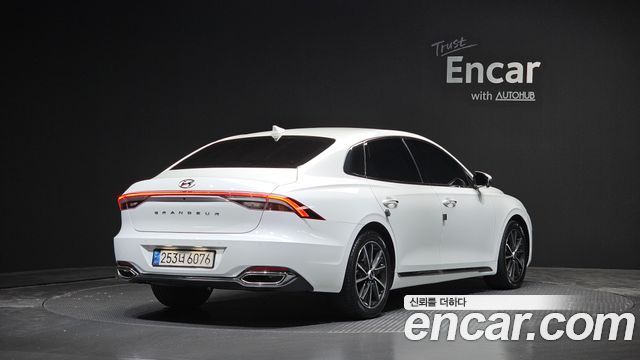 Hyundai Grandeur 2022 — photo 2