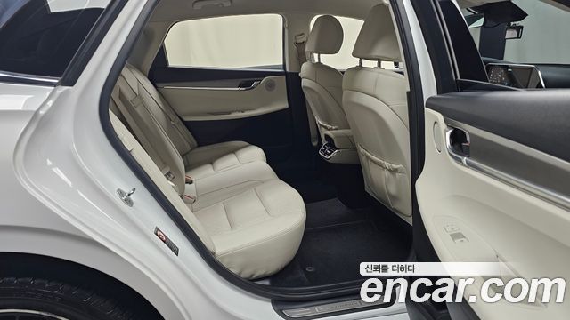 Hyundai Grandeur 2022 — photo 11